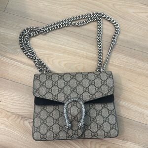 Gg purse lightly worn
